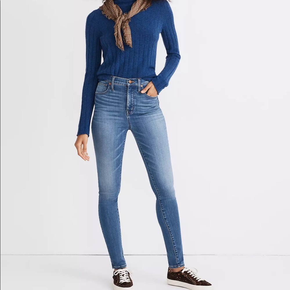 Madewell 11" High-Rise Skinny Jeans in Layne Wash